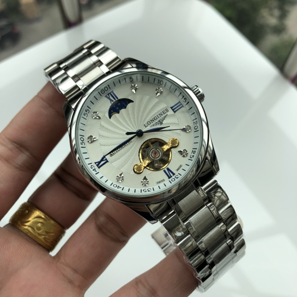 ブランド時計背面デザイン